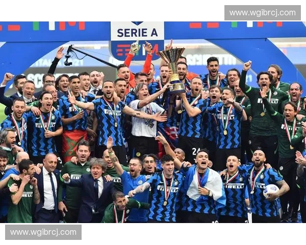 国际米兰球迷心声：为梦想而战的蓝黑军团永不言败